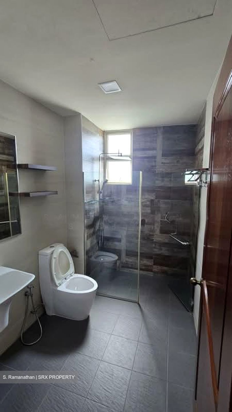 Lorong Lew Lian (D19), Semi-Detached #584451041